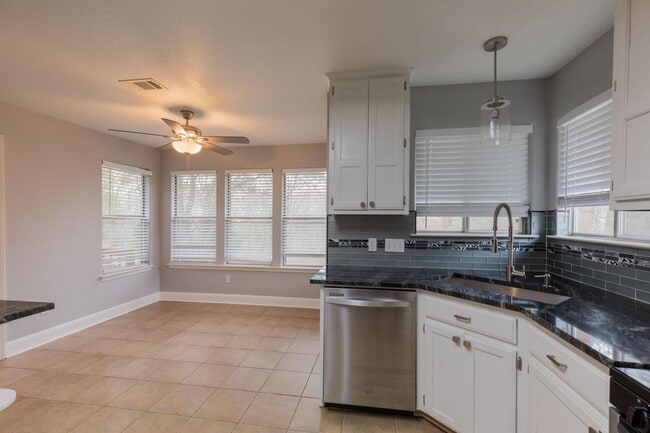 Photo - Charming 3 Bed 2 Bath Brick Family Home