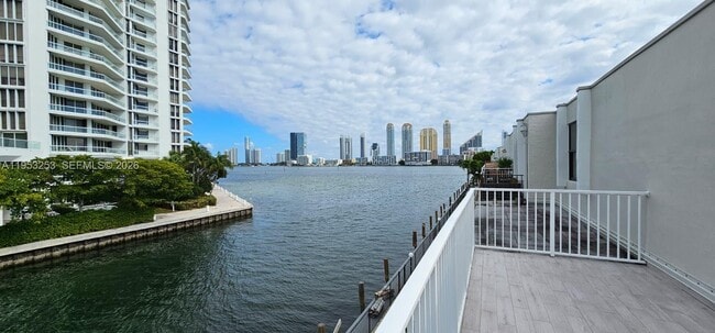 Building Photo - 3745 NE 171 St Unit 32