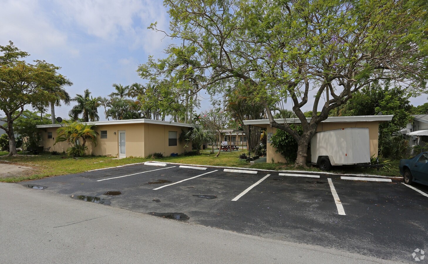 Photo - Oakland Gardens Apartments