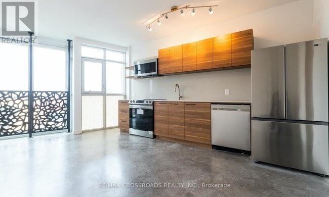 Photo - 3333 Dundas St W Unit 3A