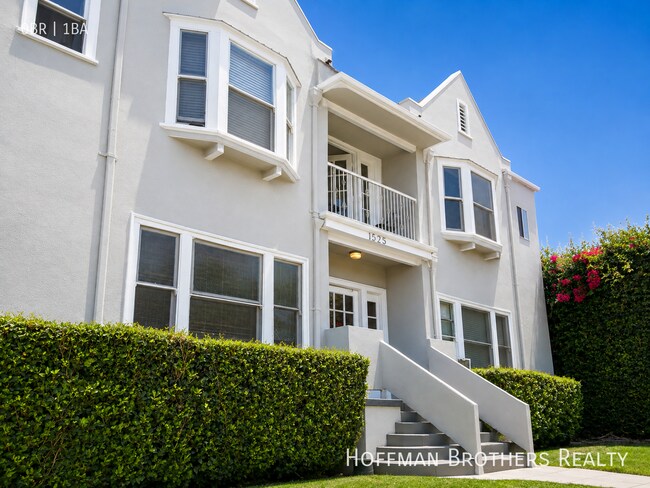 1525 Cassil Pl Unit 200