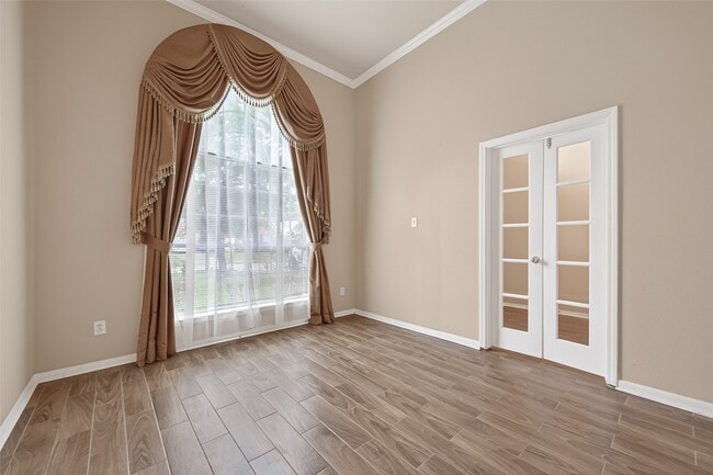 Photo - 4623 Russett Ln