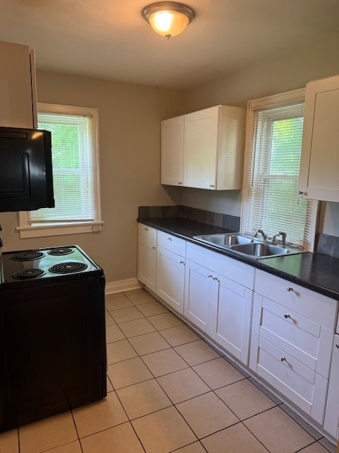 Photo - Adorable 2BR/1BA with spacious living area and wood floors throughout!