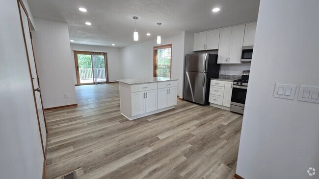 Building Photo - 2303 Grange Ave N Rental