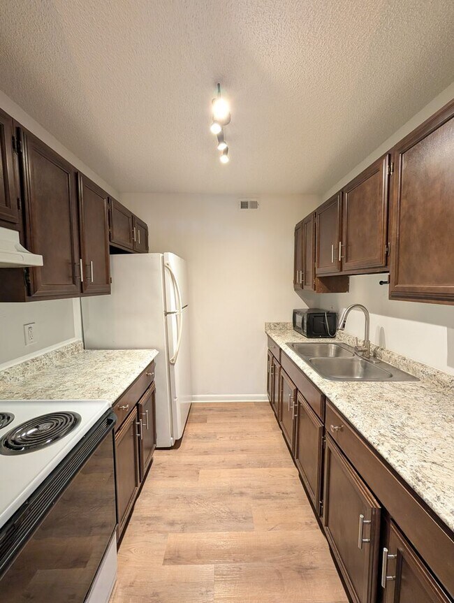 Photo - Black Mountain Apartment Rental-Genesis Circle