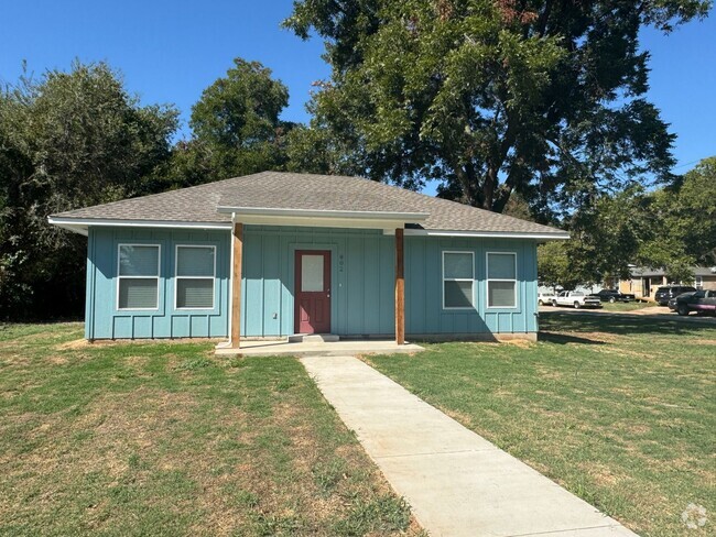 Building Photo - 802 S 5th St Rental