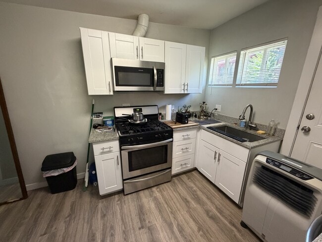 Photo - 918 E 6th Ave
