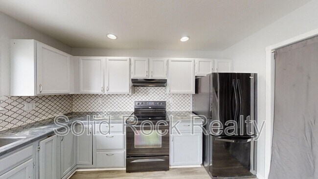 Photo - 3902 Smoke Tree Dr