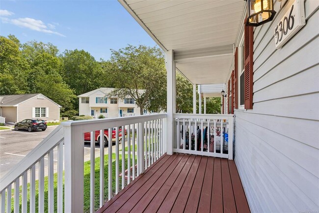 Photo - 5306 Aden Ct