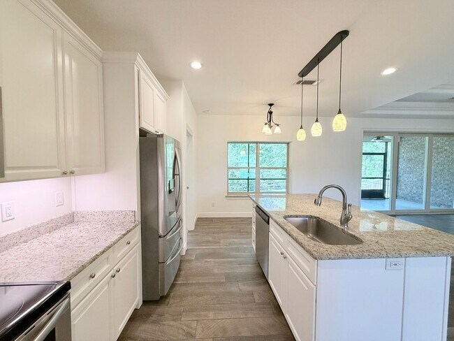 Photo - Luxurious 4-Bedroom Home