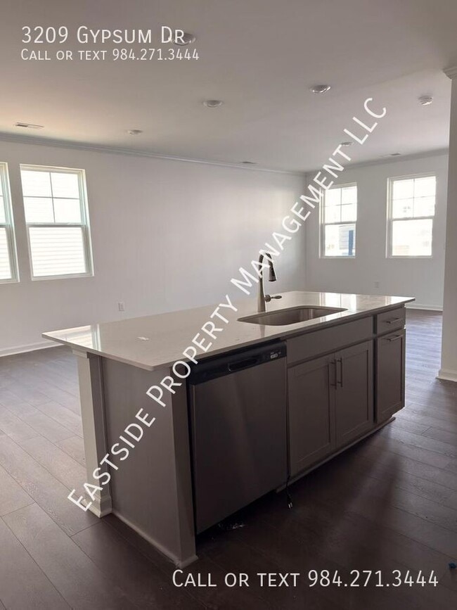 Photo - 3209 Gypsum Dr