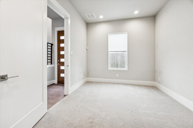 Photo - 1617 Wheeler Ave