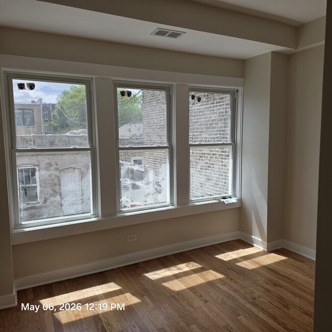 Photo - 2637 W Winona St Unit 1