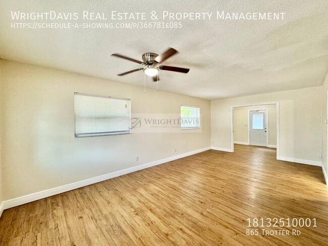 Photo - 865 Trotter Rd