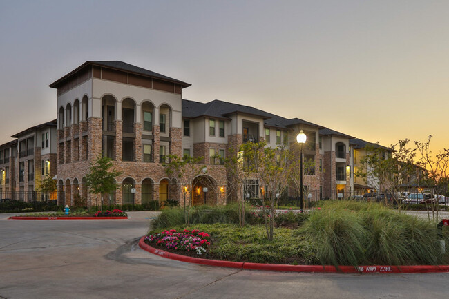 Building Photo - Bellrock Upper North Rental