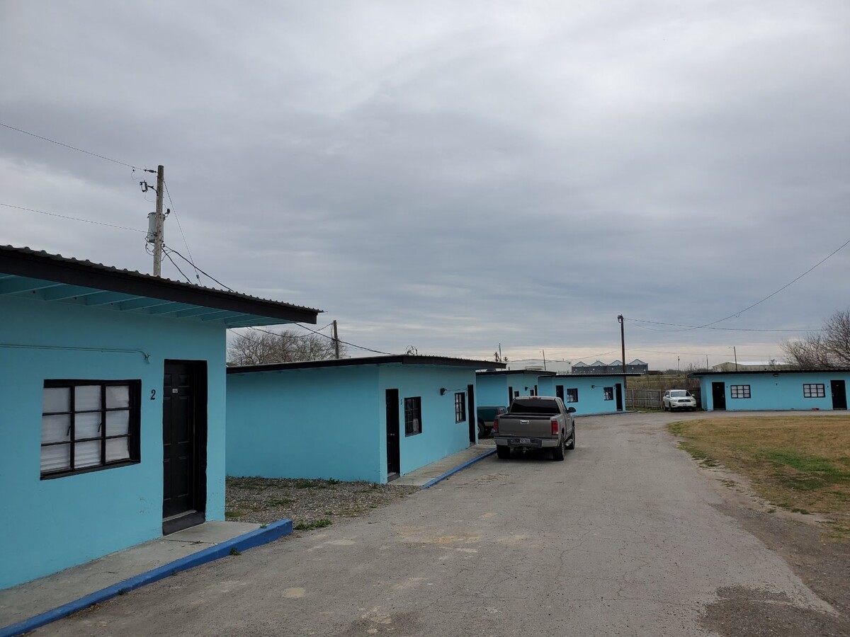 Photo - 439 N Sunset Strip St Unit 1