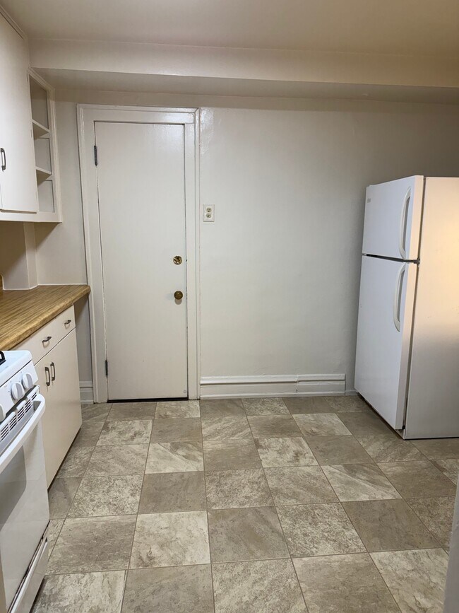 Photo - 2218 N Summit Ave Unit 101