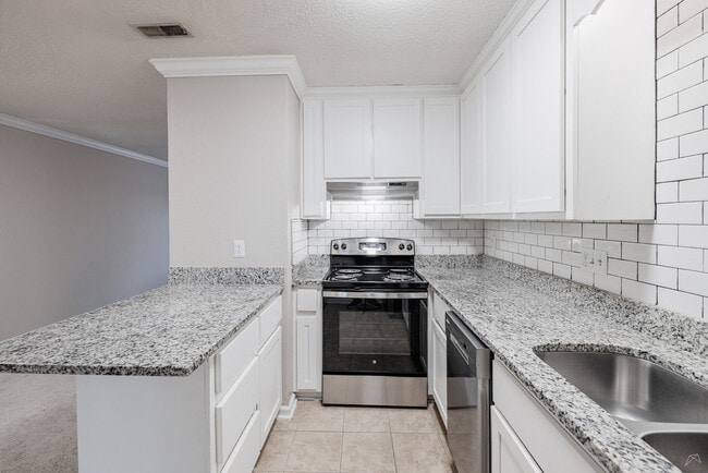 Photo - Forest Pointe