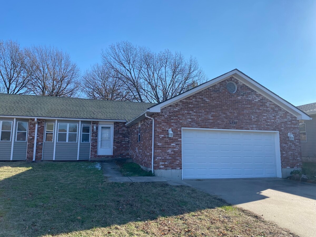 Photo - 3221 S Highland Ave
