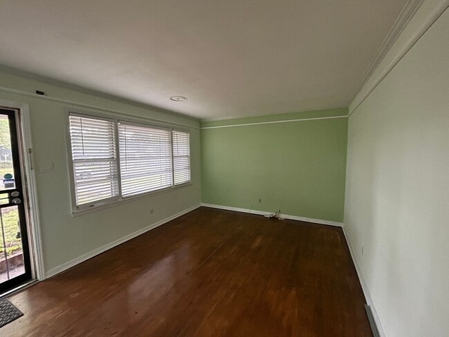 Photo - Welcome to this charming 3 bedroom, 1.5 bathroom home in Colonial Acres.