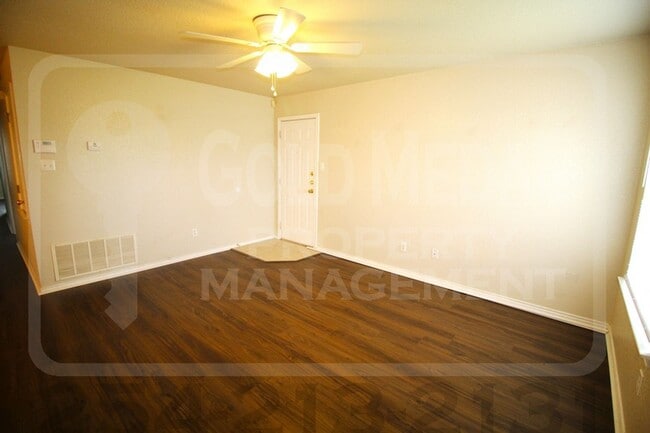 Photo - 2701 Alma Dr Unit B