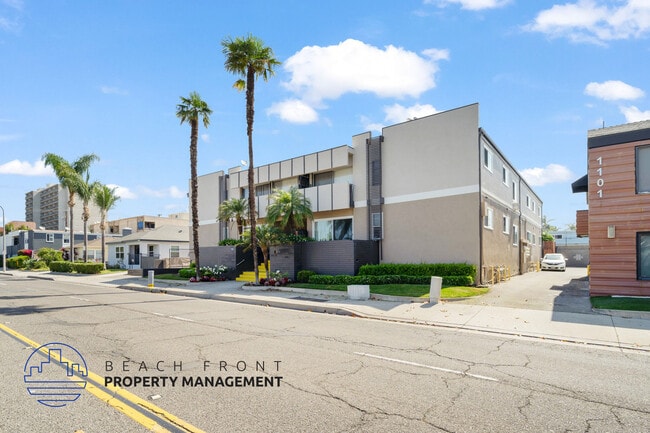 Photo - 1105 N. Flower St.