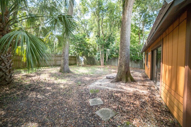 Photo - 8 NW 24 St
