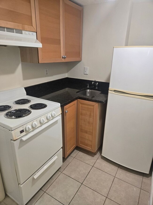 Photo - One bedroom MBTA GL-B