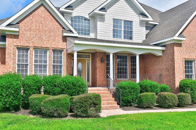 Photo - BEAUTIFUL HOME FOR RENT SOUTH CHESAPEAKE!