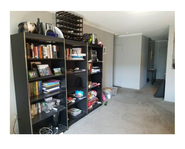 Photo - 9 Hawthorne Pl Unit 6C