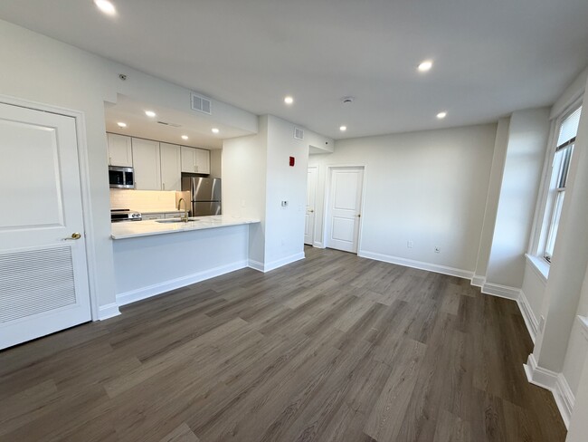 The Flats at Professional Arts Building