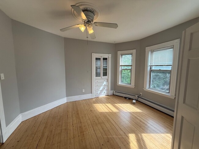 Photo - 29 Trull St Unit 2