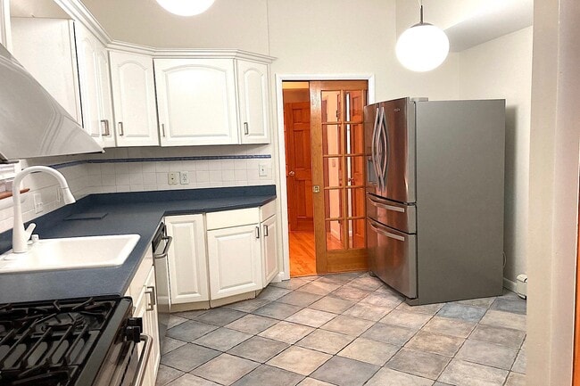 Photo - 284 Magnolia Ave