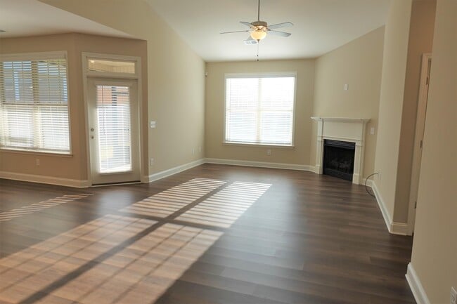 Photo - 294 Foxbank Cir Casa