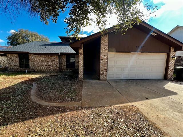 Building Photo - 4649 Oak Knoll St