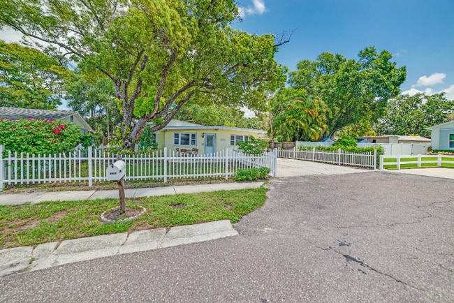 Photo - 4413 W Rogers Ave