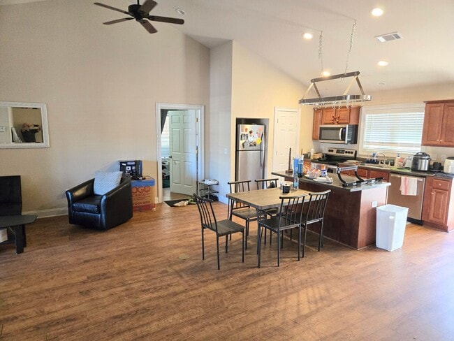 Photo - Eagles Landing 4 Bedroom/4 Bath condo Available for Fall 2026!!