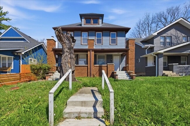 Building Photo - 4114 E Washington St