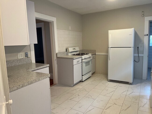 Photo - 145 Winsor Ave Unit 1