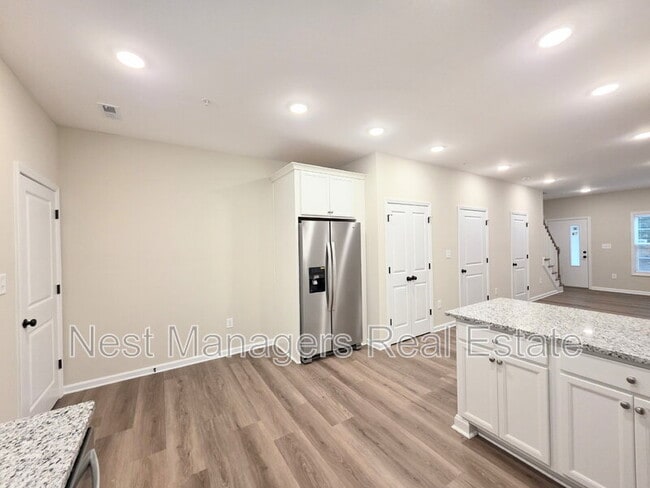 Photo - 1511 Fort Bragg Rd