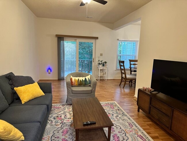 Photo - Townhouse in Chisel Run! Available Now