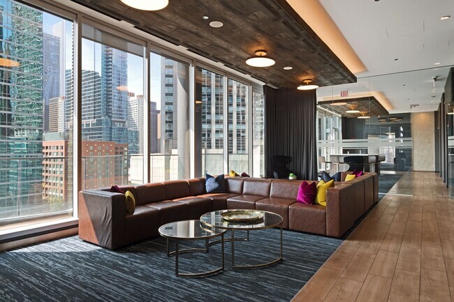 Lounge Seating - Moment