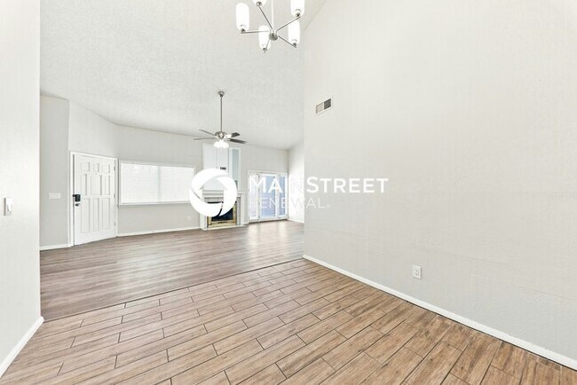 3 Bedroom Pet-Friendly Home in Phoenix, AZ with Main Street Renewal