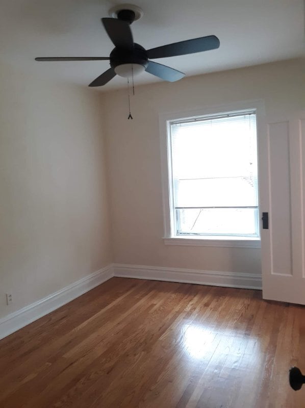 Photo - 3235 N Lockwood Ave Unidad 1