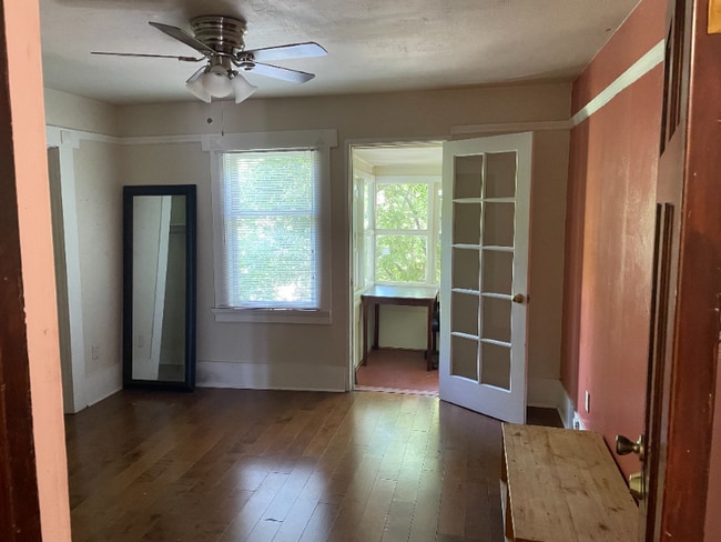 Photo - 499 S 5th St