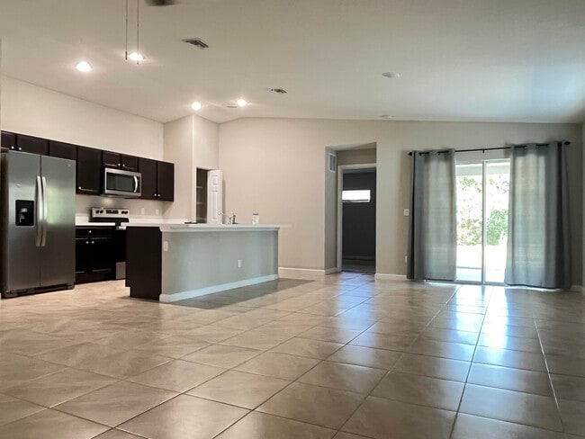 Photo - 1133 SW Ingrassina Ave