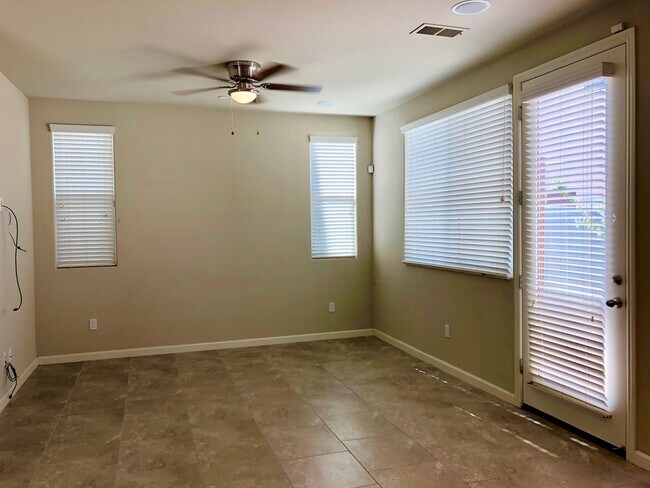 Photo - $2,250 Barstow & DeWolf 3 Bedroom - Commun...
