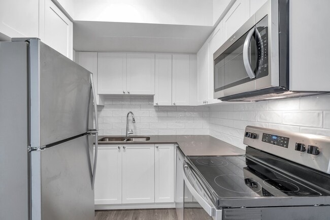 Photo - 1180 Colville Road
