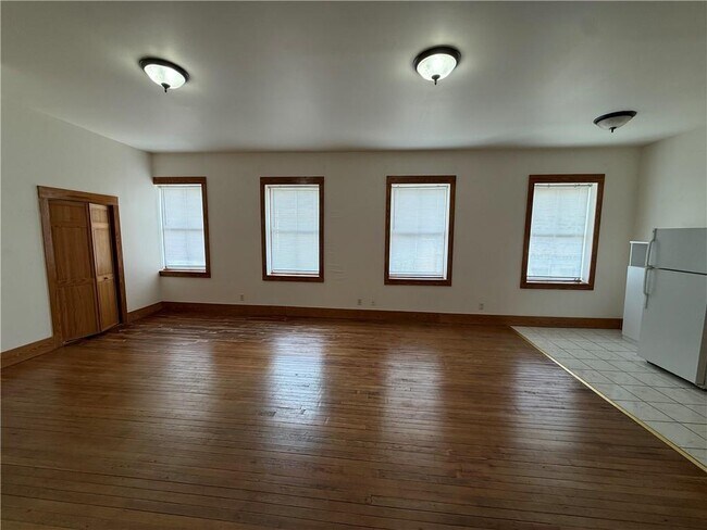 459 Dauphin St Unit D