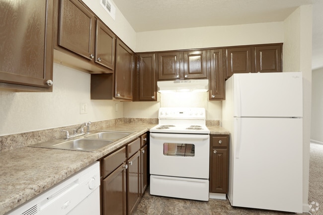 2 Bedroom - Kitchen - Jamestowne Apartments